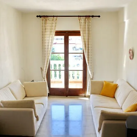 Perfect Combination: Sea & Mountain Appartement *